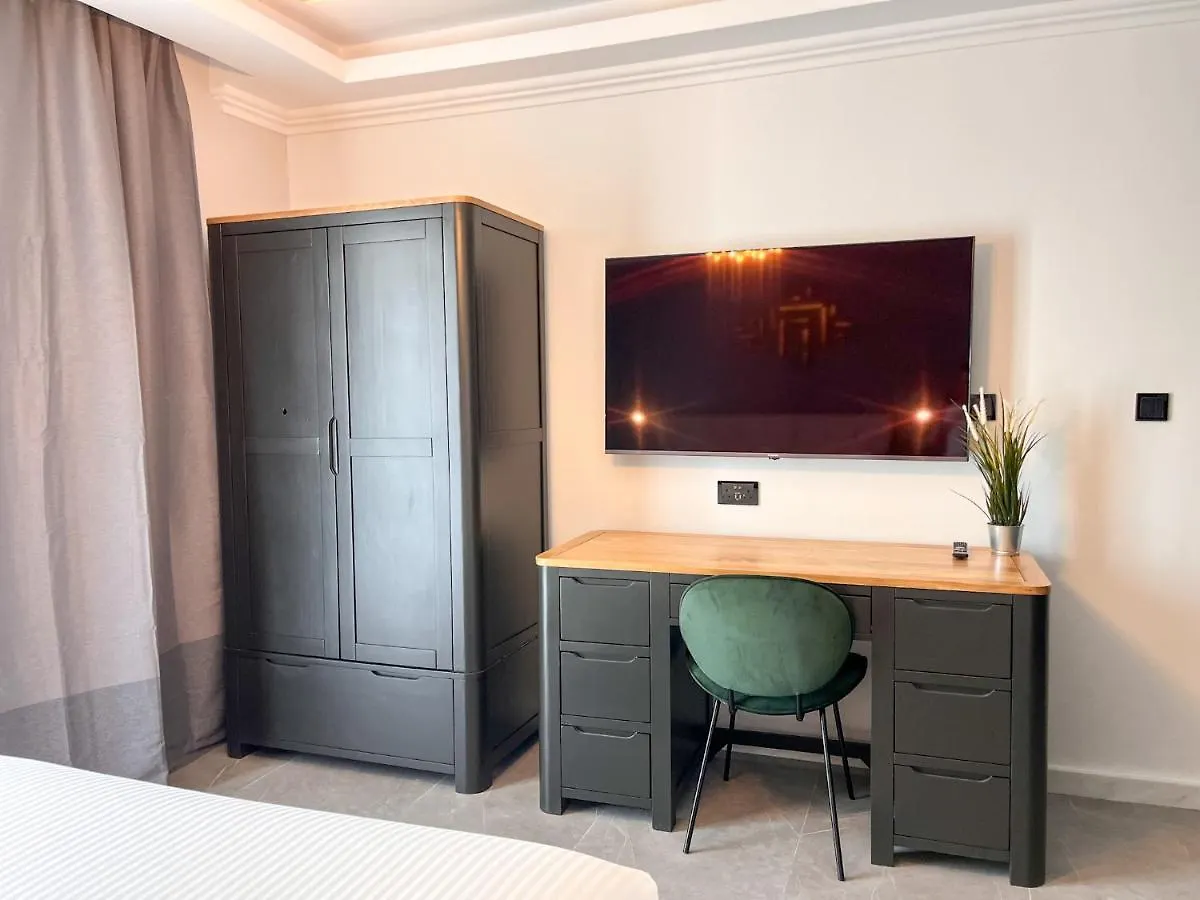 Aparthotel Sliema Studios