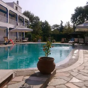 villa-riviera.hotelschalkidiki.net/